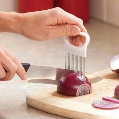 Stainless Steel Onion Needle Onion Fork Vegetables Fruit Slicer Tomato Cutter Cutting Safe Aid Holder Kitchen Accessories Tools