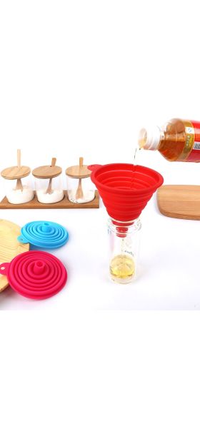 1pcs Mini Foldable Funnel Silicone Collapsible Funnel Folding Portable Funnels Be Hung Household Liquid Dispensing Kitchen Tools