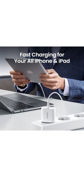 UGREEN Quick Charge 4.0 3.0 QC PD Charger 20W QC4.0 QC3.0 USB Type C Fast Charger for iPhone 12 X Xs 8 Xiaomi Phone PD Charger