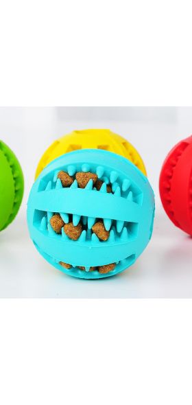New Pet Toys 5CM Dog Toys Interactive Elasticity Ball Natural Rubber Leaking Ball Tooth Clean Ball Cat Dog Chew Interactive Toys