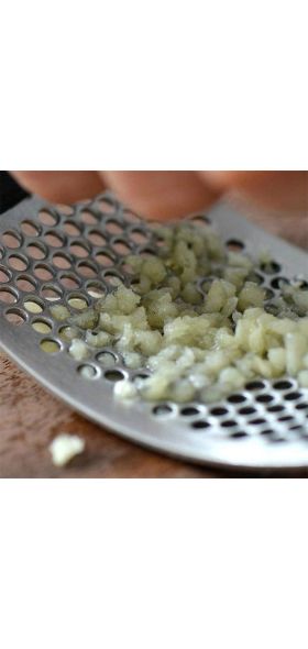 1Pcs Stainless Garlic Press Household Manual Garlic Press Device Kitchen Press Squeezer Ginger Garlic Tools Kitchen Accessories