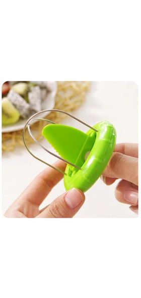 Hot Sale Mini Fruit Kiwi Cutter Peeler Slicer Kitchen Gadgets Tools Kiwi peeling tools For Pitaya Green 29